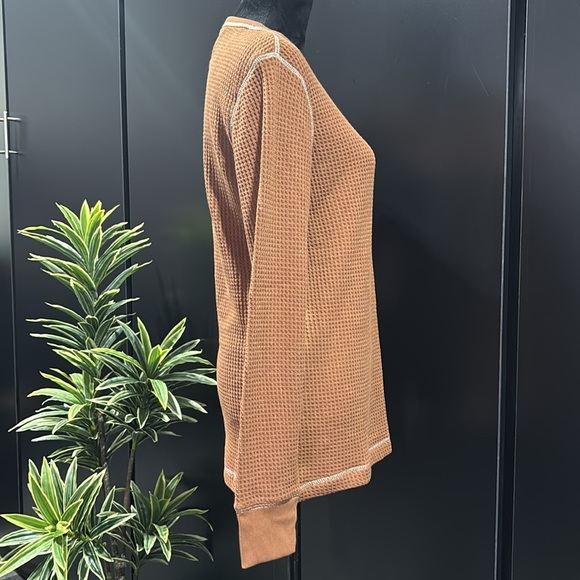 UpWest Waffle Knit Thermal,round neck,exposed seam,fitted cuffs,long sleeve,warm - Picture 5 of 9